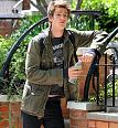 Andrew_Garfield_Ramones